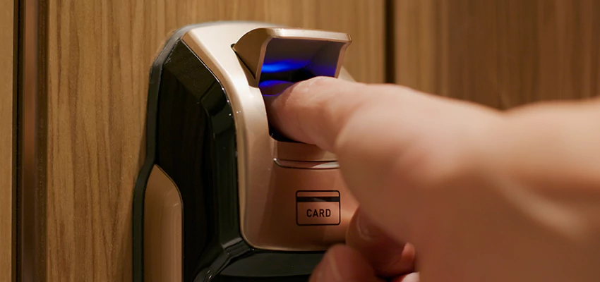 Locksmith Company For Window Lock Installation in Oakland, California